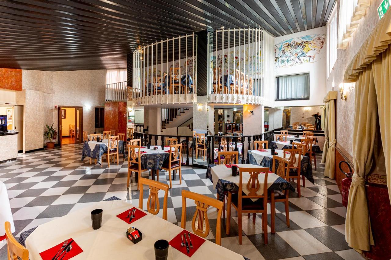 Hotel Villa Strassoldo "Ex Attianese Hotel Restaurant" Cervignano del Friuli Extérieur photo