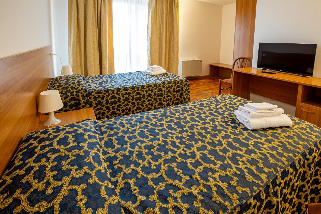 Hotel Villa Strassoldo "Ex Attianese Hotel Restaurant" Cervignano del Friuli Extérieur photo